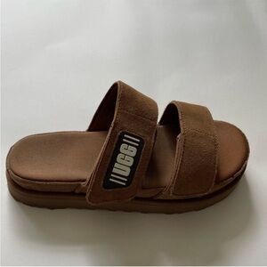 ugg sandal size 9